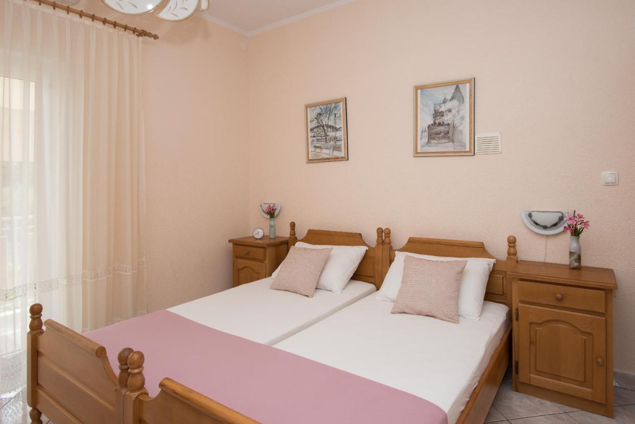 Topic Apartments فوديس المظهر الخارجي الصورة